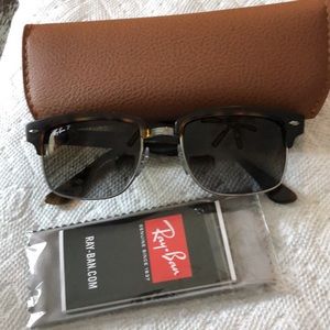New RayBan ClubMaster Sunglasses 52m RB4190 New